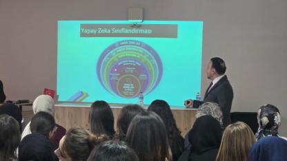 Afyon’da Kız Öğrenciler Yapay Zekâyla Tanıştı