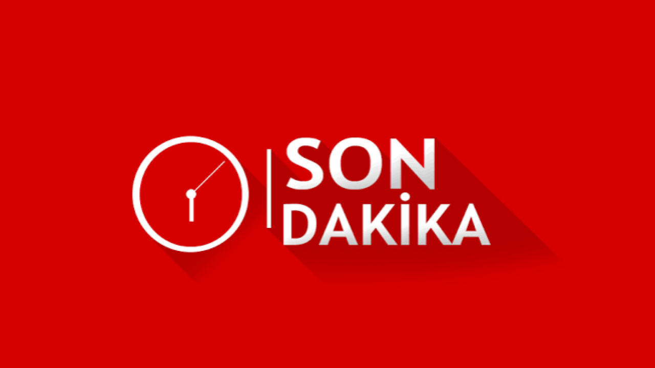Afyon’da Tır Kazası: Tabelaları Devirip Refüje Girdi, Gıda Ürünleri Yola Saçıldı