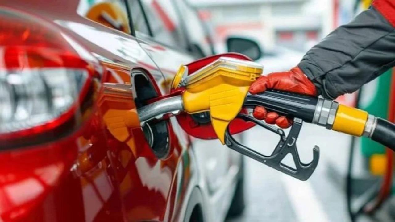 Eşel Mobil Sistemi Devrede: Akaryakıtta Artışın Yüzde 75’i Devlet Tarafından Karşılanacak