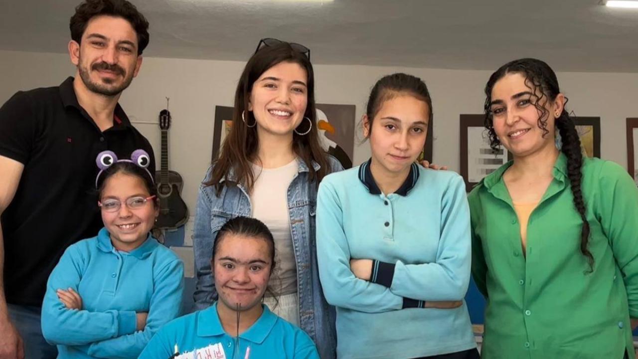 Afyon Dazkırı’da Öğretmenlerinden Özel Öğrenci Çetinel’e Doğum Günü Sürprizi