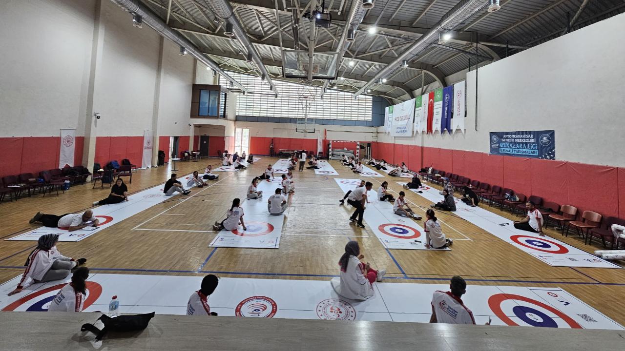 Afyonkarahisar’da 100’den Fazla Kursiyer Hakemlik Eğitimi Aldı