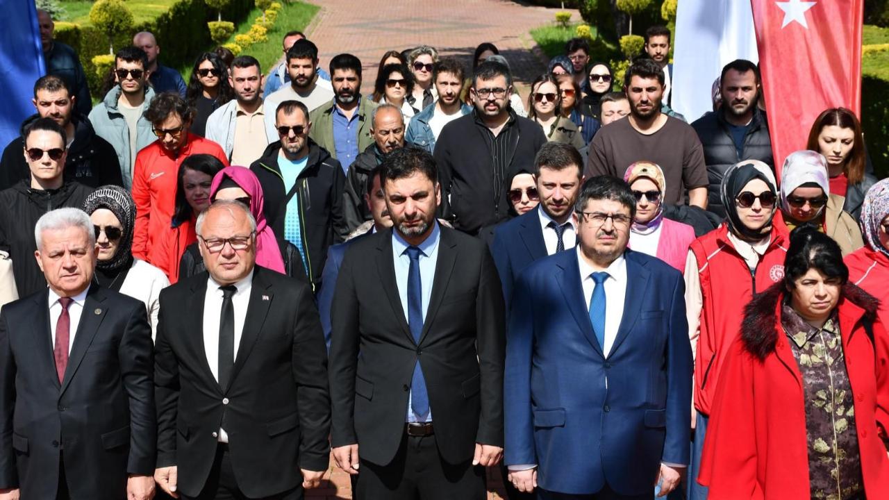 Afyonkarahisar’da Gençlik Haftası Çelenk Töreniyle Başladı