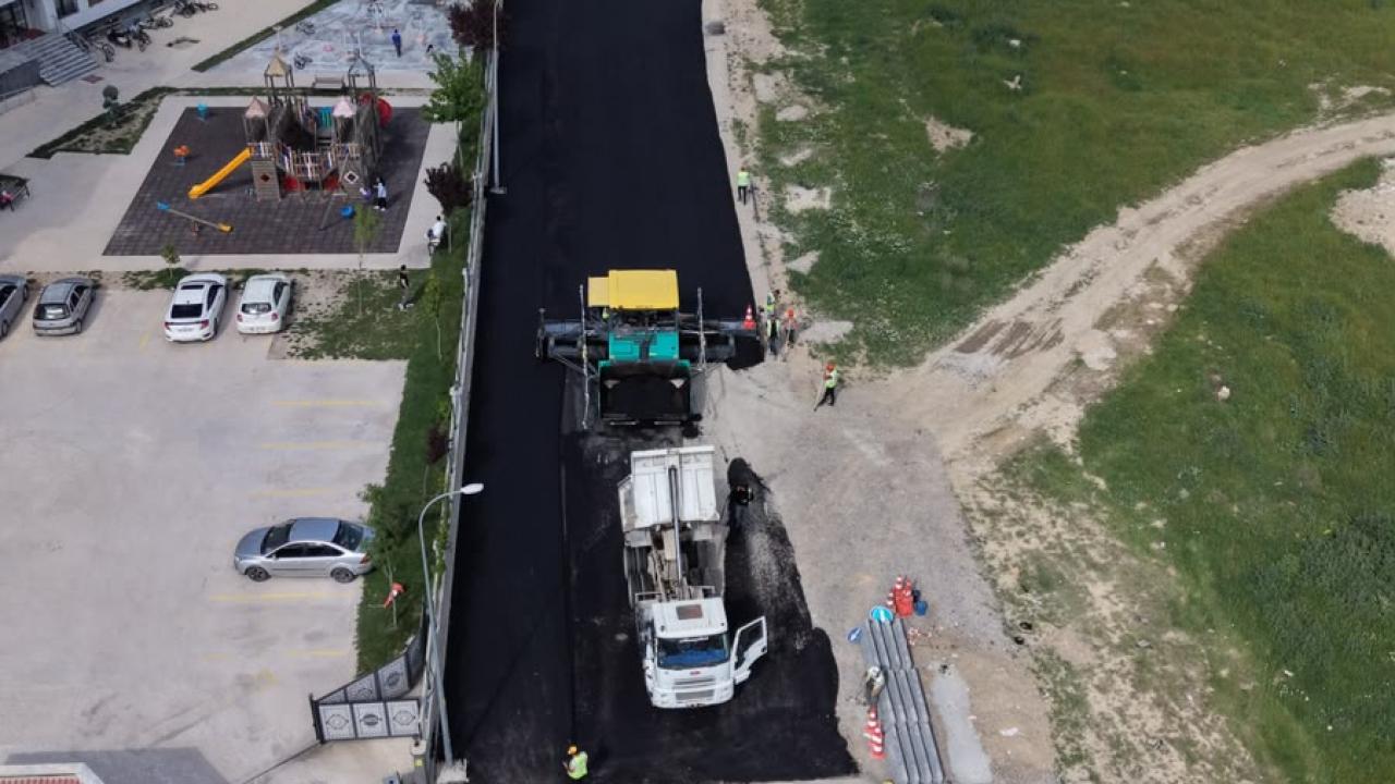Afyon’un O Mahallesi Modern Yollara Kavuştu: 6 Sokakta Sıcak Asfalt Tamamlandı