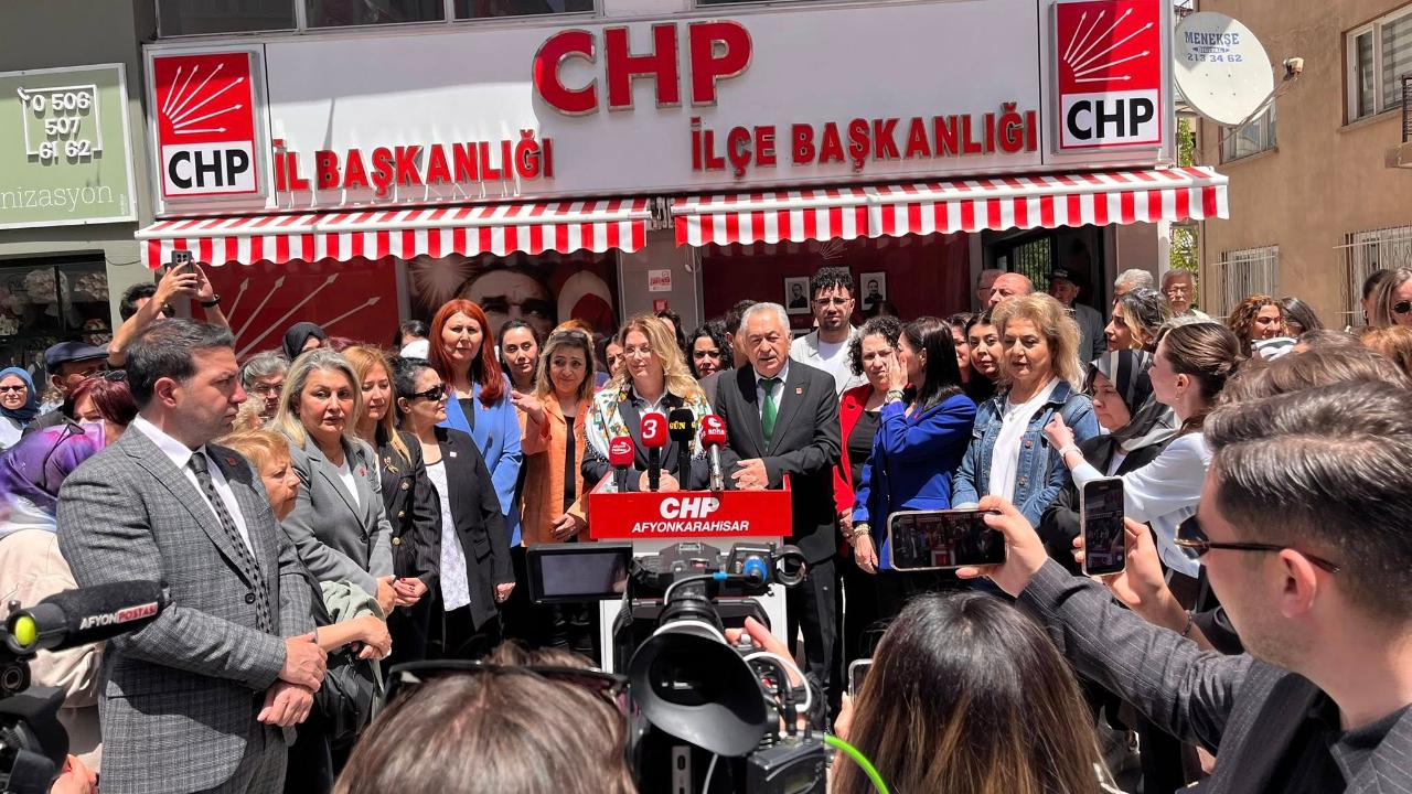 CHP’li Asu Kaya Afyon'da: “Sana O Mazbatayı AK Parti Rozeti Takasın Diye Vermediler”