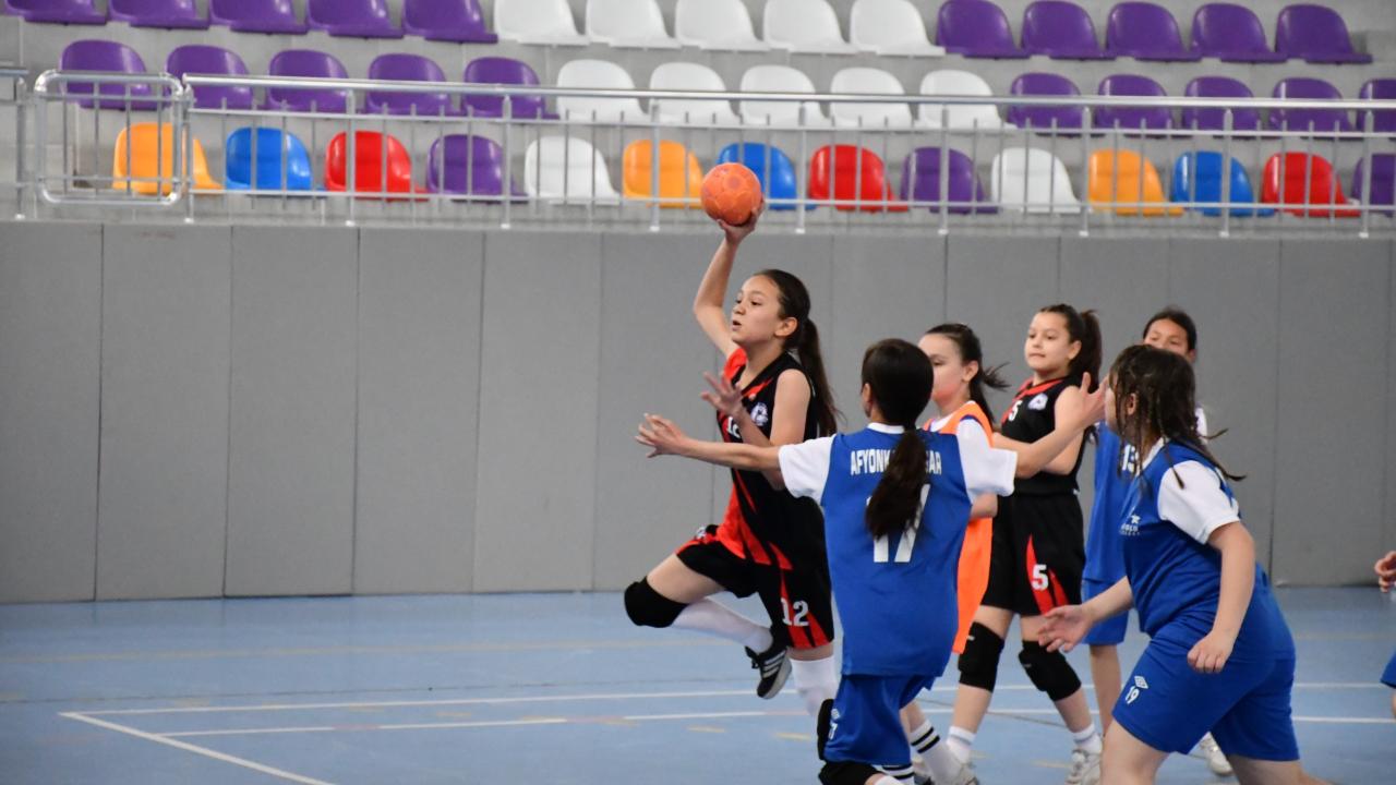 Kulüpler Hentbol Minik Kızlar İl Birinciliği Sona Erdi
