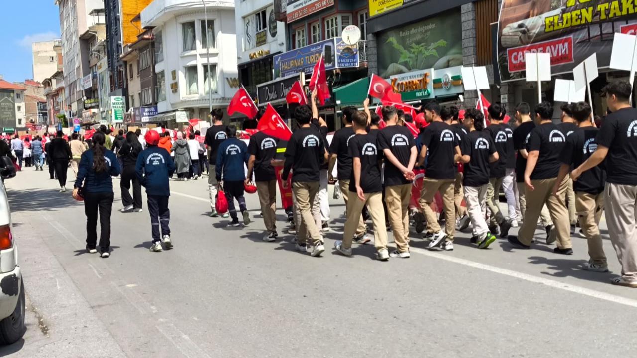 Mesleki Eğitim Tanıtım Korteji Afyonkarahisar’da Coşkuyla Gerçekleştirildi