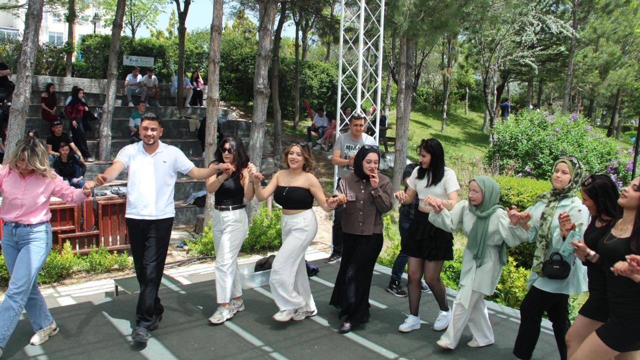 Sandıklı MYO’da 2. “Geleneksel Bahar Şenliği” Düzenlendi