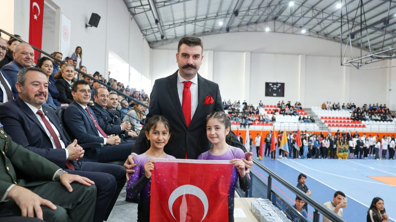 Sandıklı’da 19 Mayıs Ruhu Coşkuyla Yaşatıldı