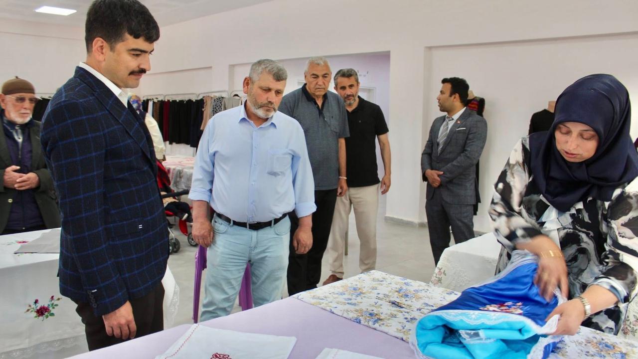 Afyon Kızılören'de El Emeği Göz Nuru Sergi Büyük İlgi Gördü