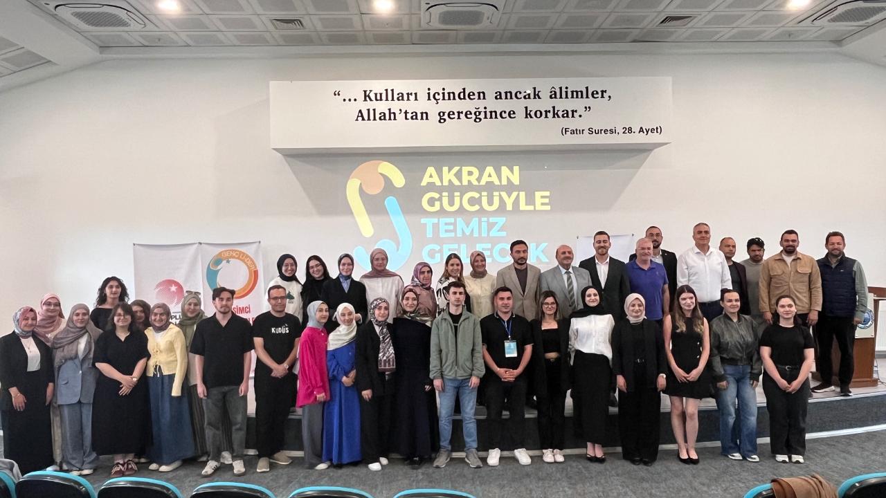 Afyon’da 30 Genç Yola Çıktı, 11 Bin 513 Öğrenciye Ulaştı