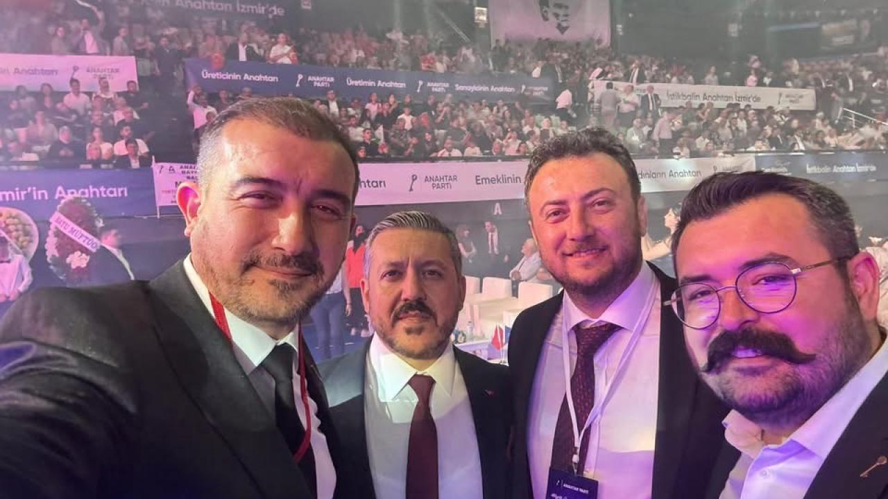 Anahtar Parti Afyonkarahisar Teşkilatı, Genel Başkan Ağıralioğlu’nun İzmir Halk Buluşması’na Katıldı