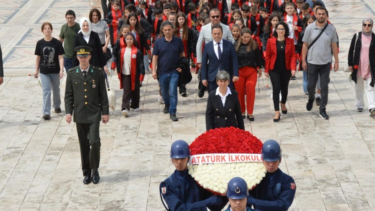 Atatürk İlkokulu'ndan Anıtkabir'e Anlamlı Ziyaret