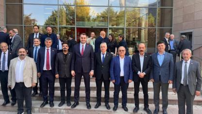 CHP'li Karadeniz'den Kurultay Çağrısı: "Genel Başkanımız Özgür Özel'in Yanındayız"