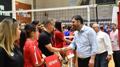 ANALİG Voleybol 1. Etap 2. Grup Müsabakaları Afyonkarahisar'da Başladı