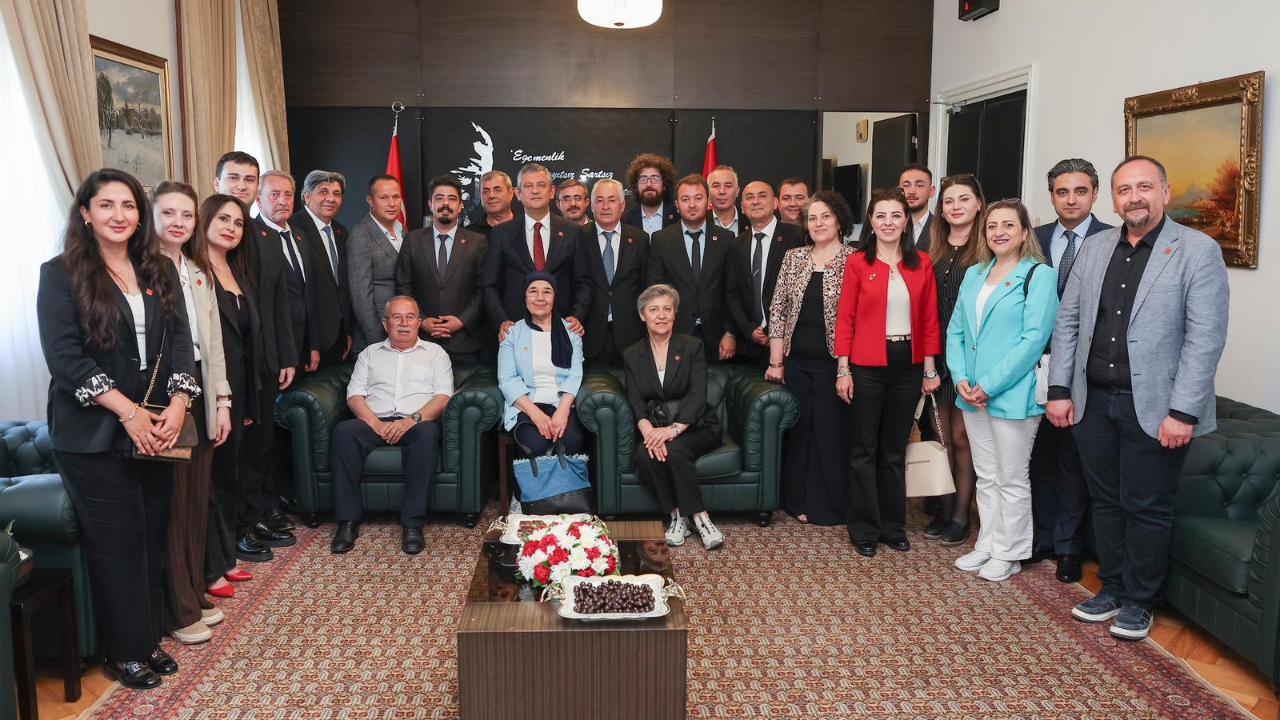 CHP Afyonkarahisar Örgütünden Ankara Çıkarması: “Her Koşulda Genel Başkanımız Özgür Özel’in Yanındayız”