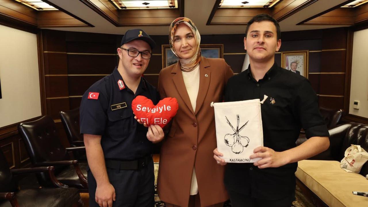 Özel Bireylerle Gönül Buluşması: Yiğitbaşı Otizm Konfederasyonu Heyetini Kabul Etti