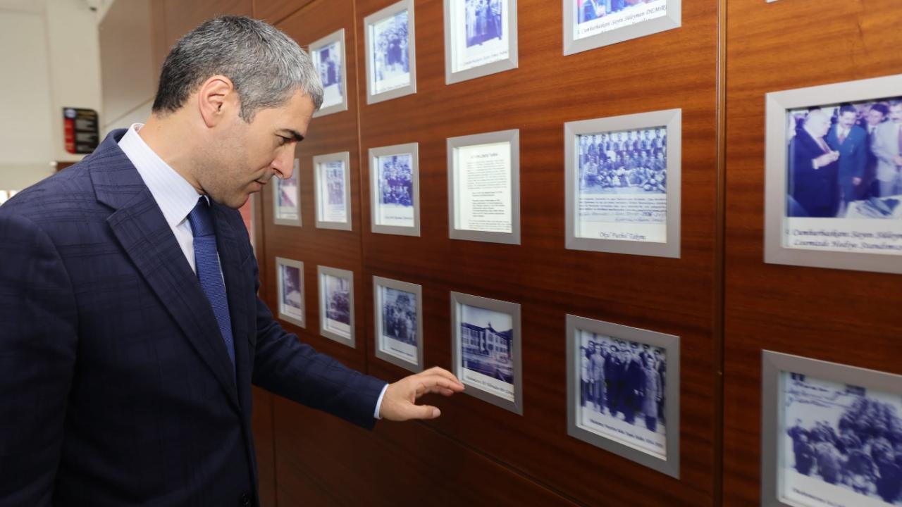 Vali Naci Aktaş, Afyon Lisesi'ndeki Restorasyon Çalışmalarını İnceledi