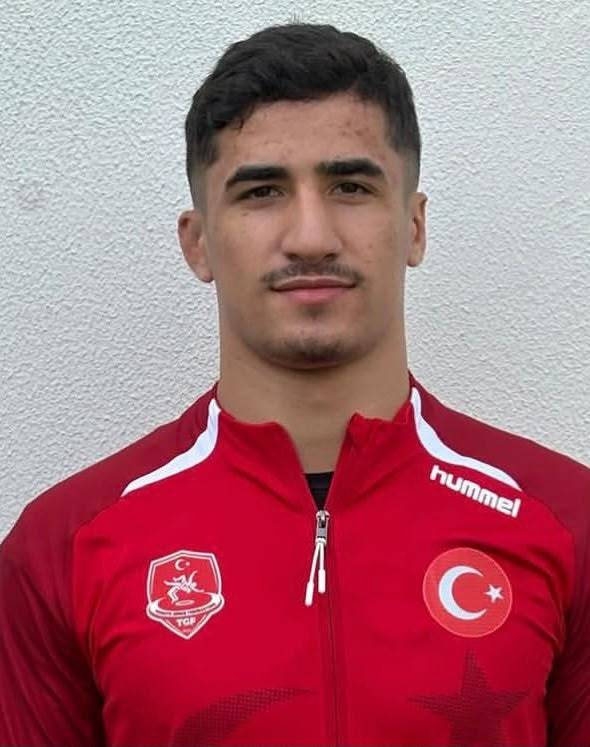 Afyonlu Milli Güreşçi Yasin Uzun Avrupa Üçüncüsü Oldu