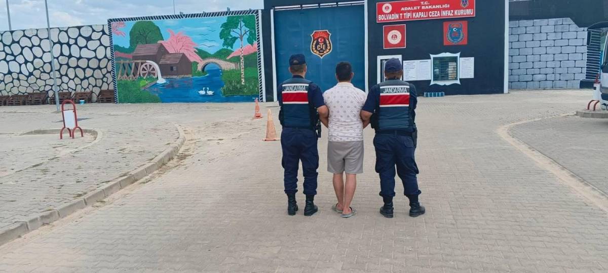 Afyon Jandarması'ndan Büyük Operasyon: Katilden Dolandırıcıya, Hırsızdan Kaçakçıya 46 Firari Yakalandı