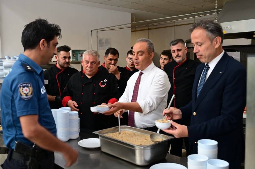 Afyon Emniyeti'nde Birlik ve Kardeşlik Sofrası Kuruldu