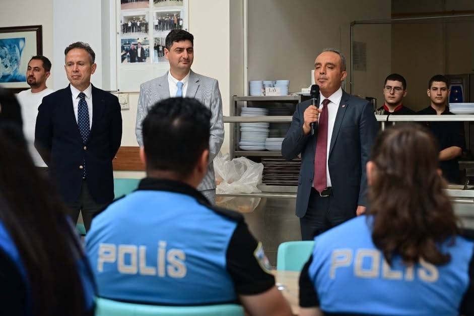 Afyon Emniyeti'nde Birlik ve Kardeşlik Sofrası Kuruldu