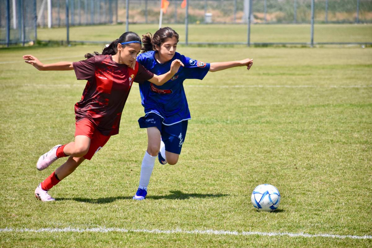 ANALİG Yıldızlar Futbol Heyecanı Afyonkarahisar'da Başladı