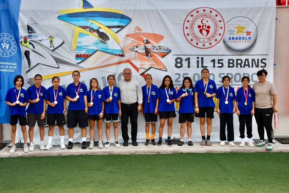 Afyon'da 170 Sporcu Kıyasıya Yarıştı, Finalistler Belli Oldu