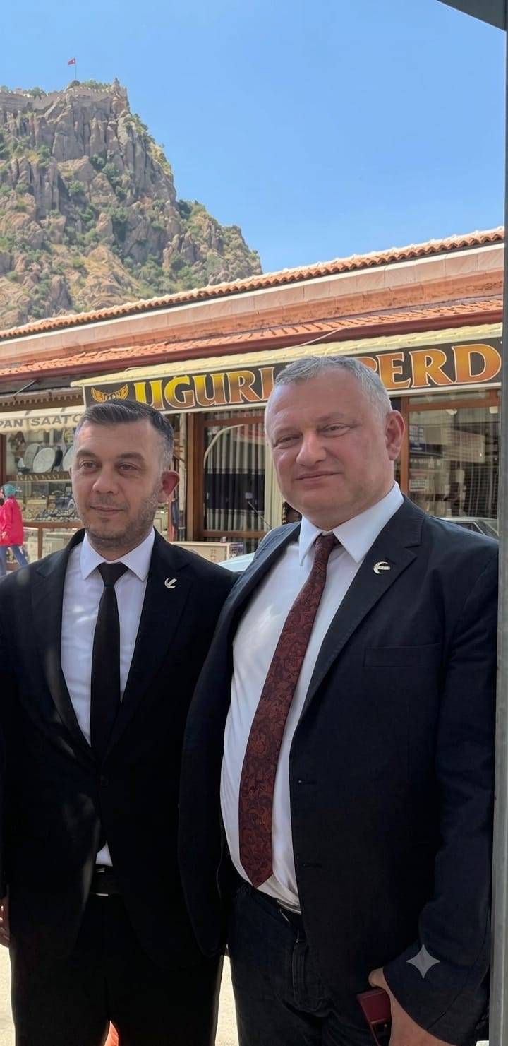 Yeniden Refah Partili Çakır'dan Afyon Siyasetine Sert Mesaj: Makamlar Ateşten Gömlektir
