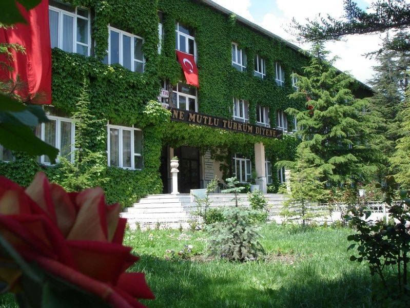 Sarmaşıklı Sanat Okulu Yıkılacak mı? Yanıt Afyonkarahisar Belediyesi'nden Geldi