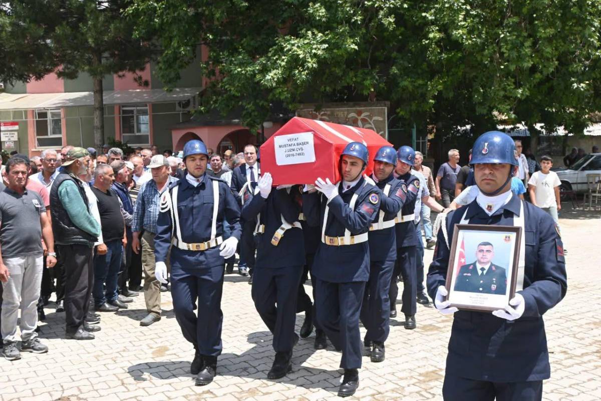 Yıllık İzne Gelmişti... Afyonlu Uzman Çavuş Kalp Krizine Yenik Düştü