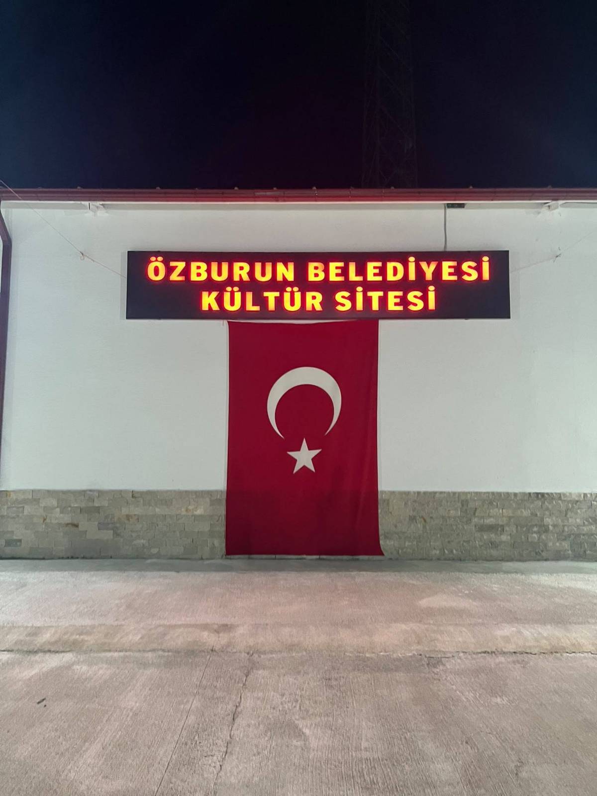 Başkan Özdemir: Özburun'a Yakışan Bir Eseri Hizmete Sunduk